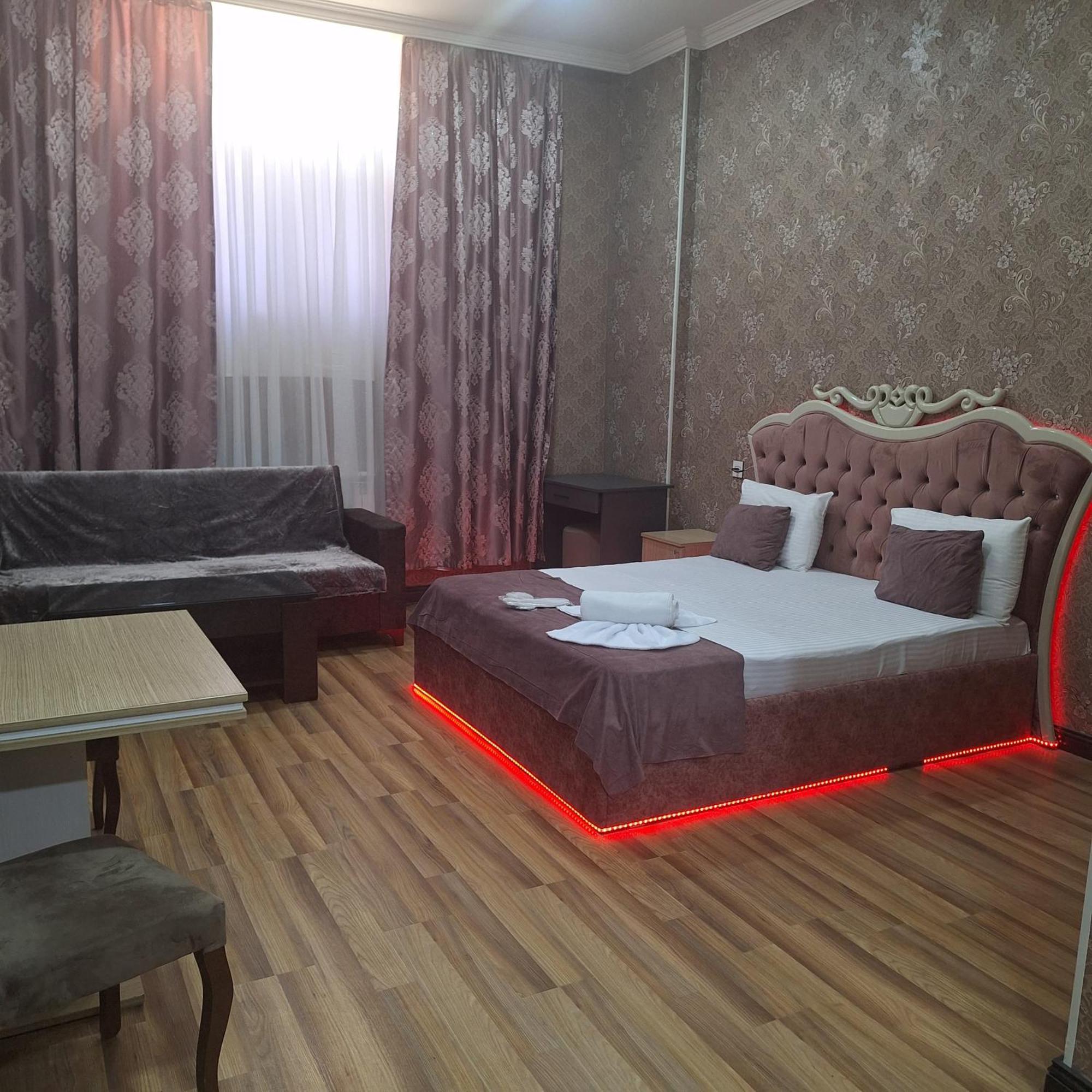 Nord West Hotel Baku Bagian luar foto